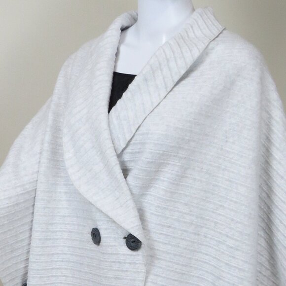 Habitat Button Front Poncho Wrap, Shawl Collar SIZE Large Gray - Picture 2 of 13